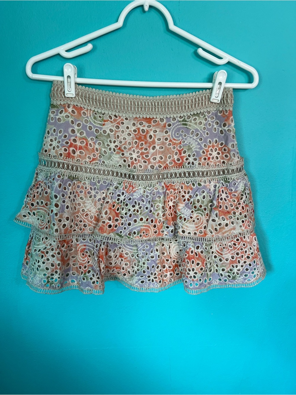 NWT Alice +  Olivia Kirstan Tiered Ruffled Floral Mini Skirt Size 0